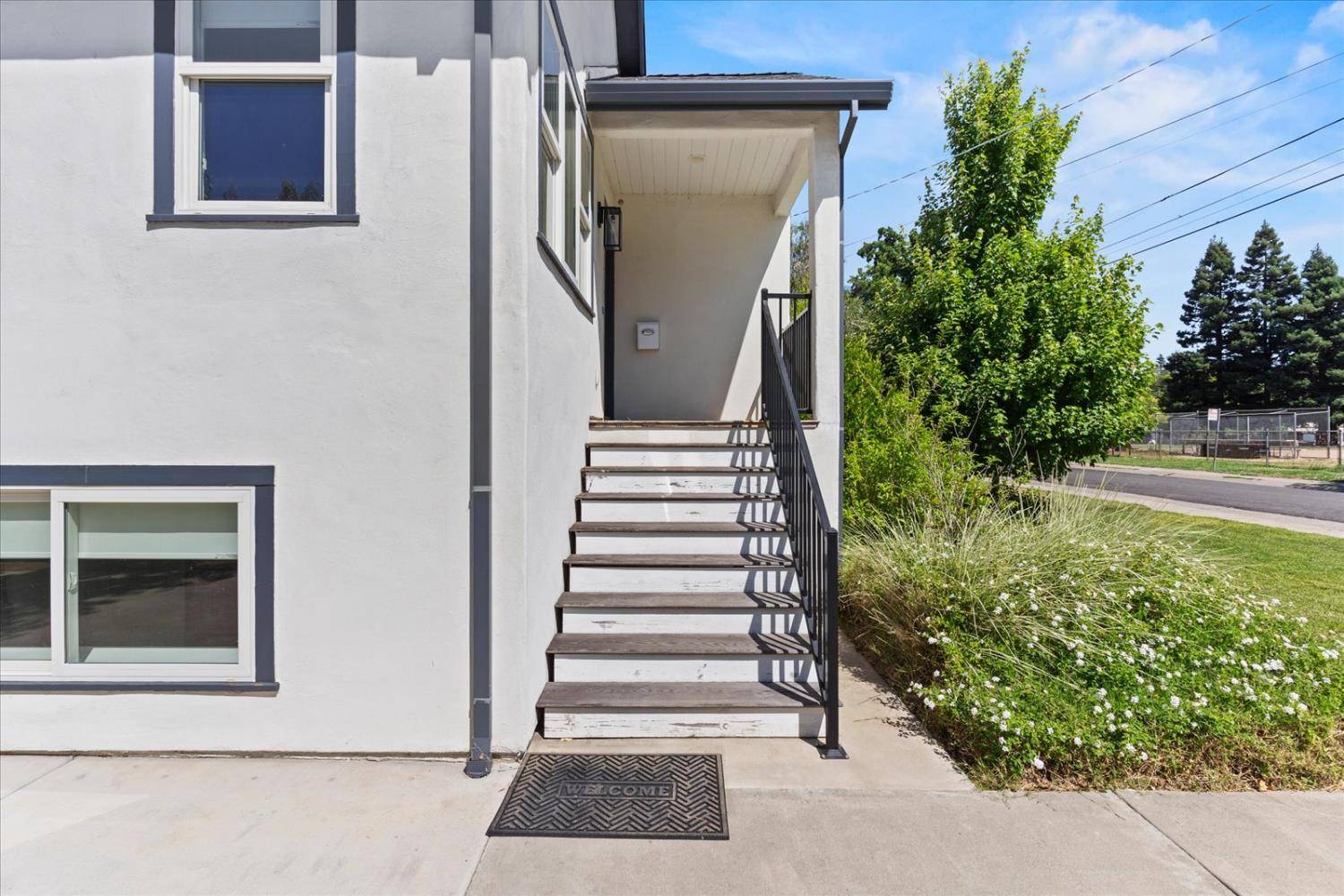 Sacramento, CA 95819,5133 Dover AVE