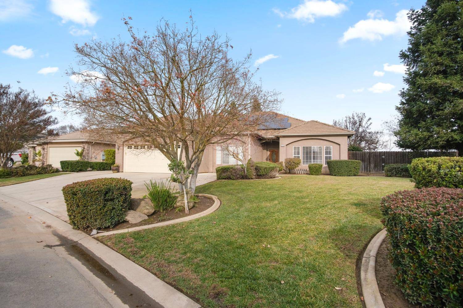 Chowchilla, CA 93610,5270 Camelback ST