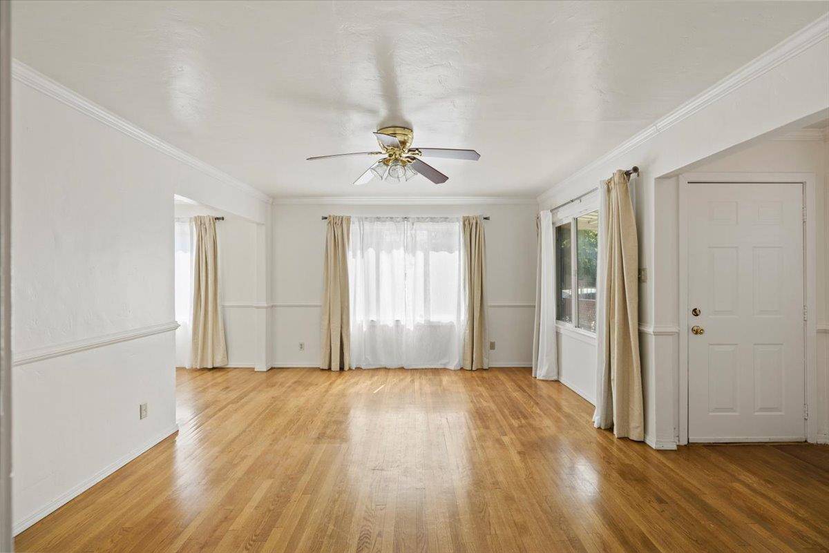 Sacramento, CA 95815,2305 Cantalier ST