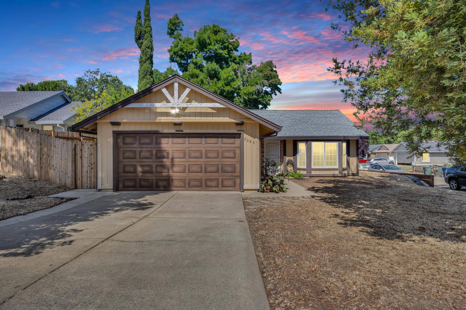 Antelope, CA 95843,5365 Vichy CIR
