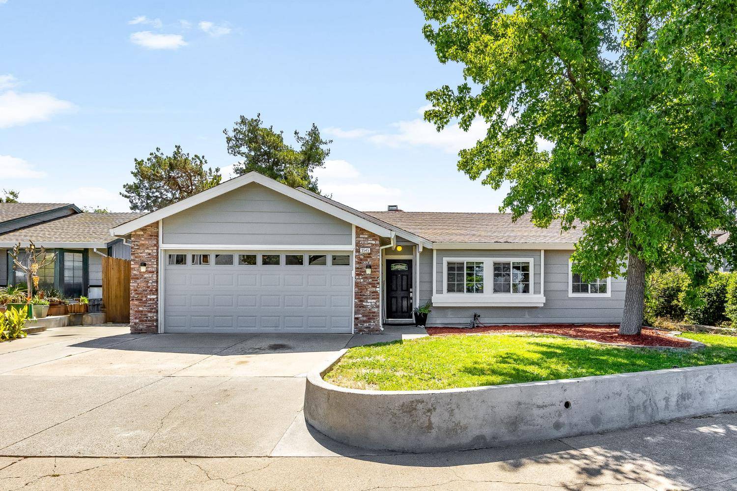 Antelope, CA 95843,3545 Sun Maiden WAY