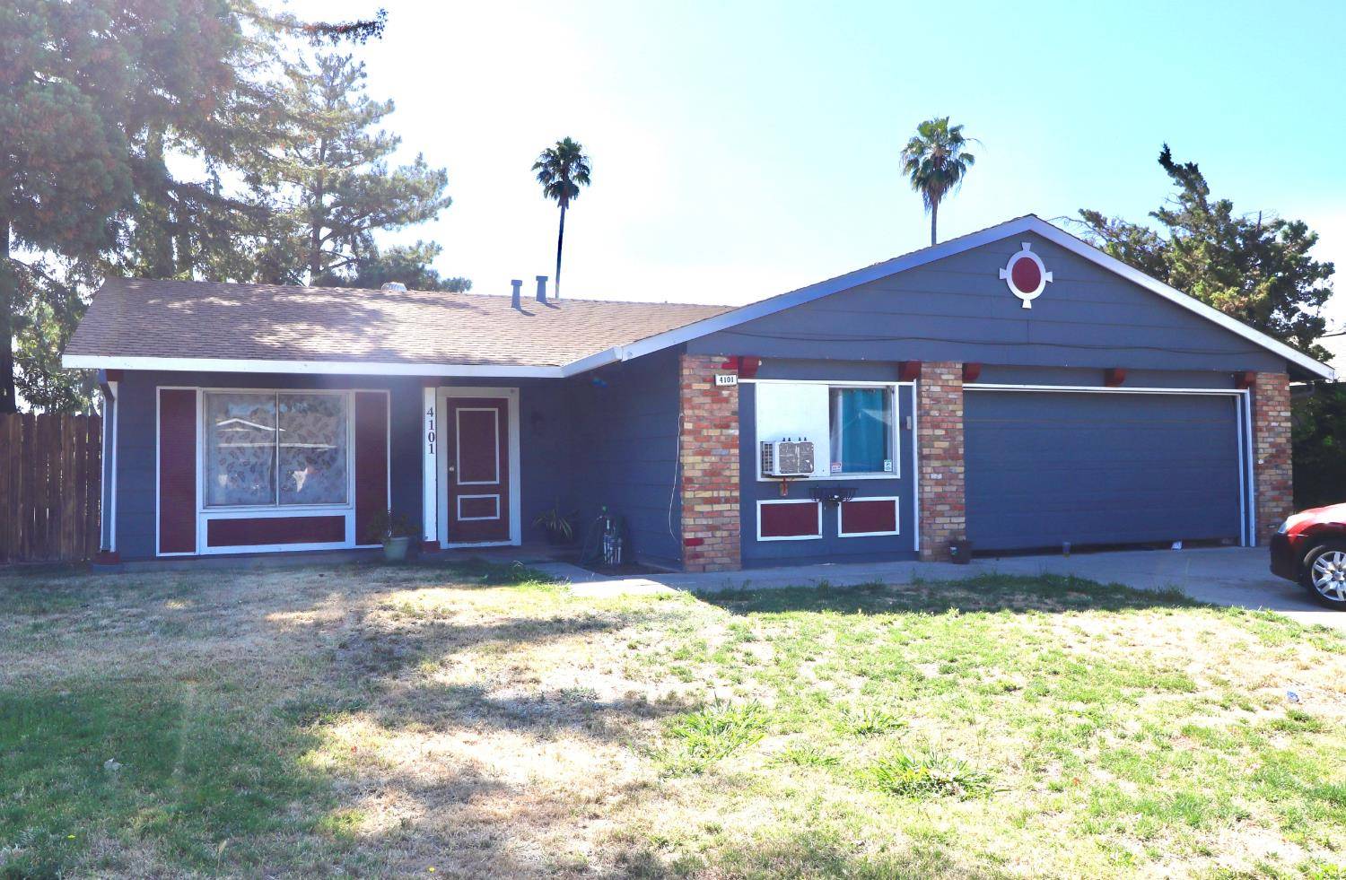 Sacramento, CA 95826,4101 Cedargrove DR