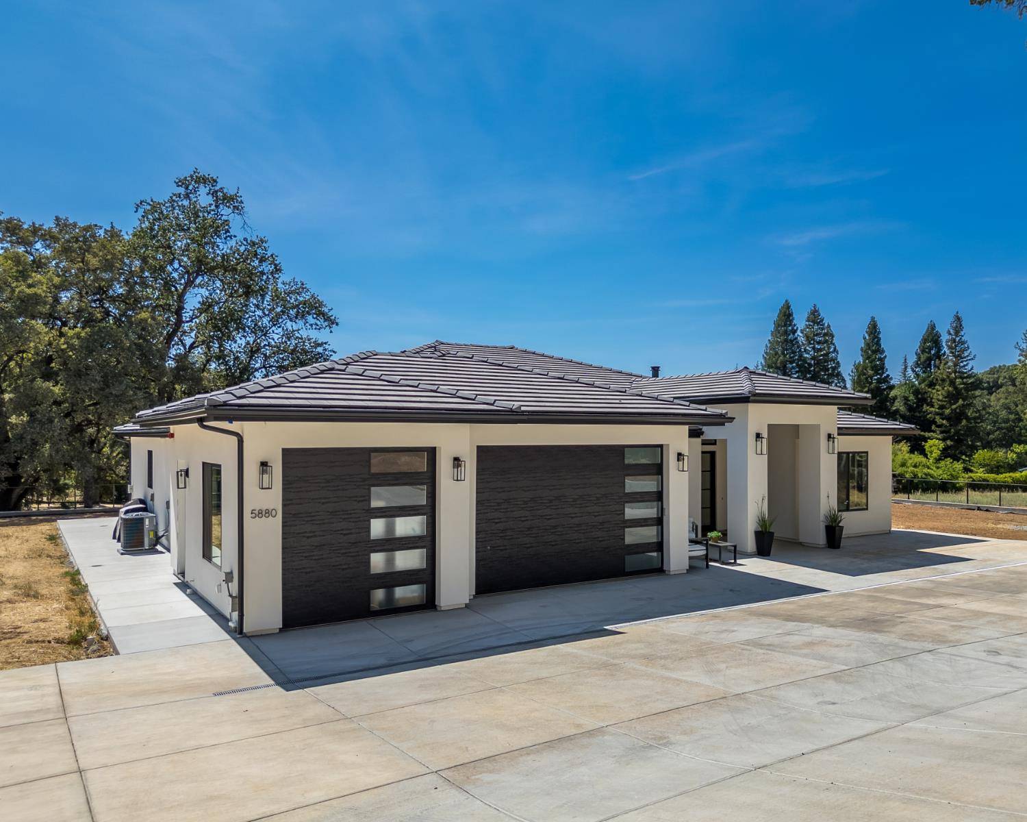 Auburn, CA 95602,5880 Stanley DR