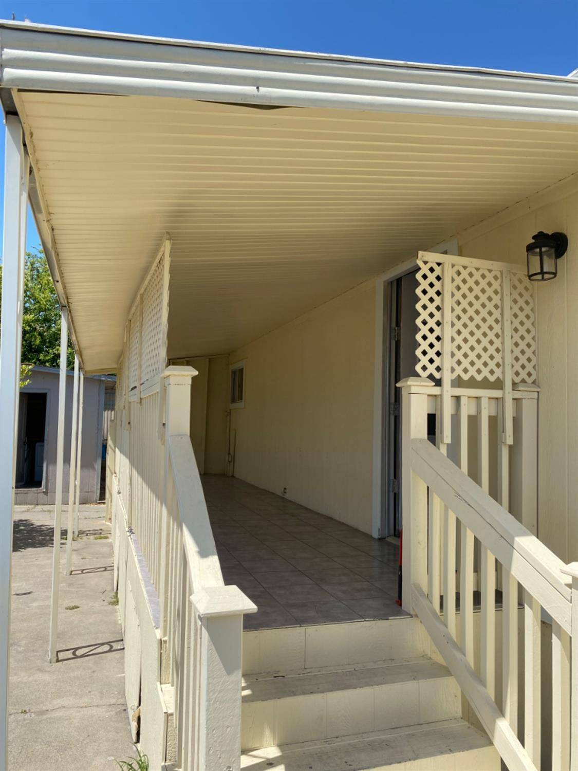 Sacramento, CA 95823,6435 Orange AVE #16-C