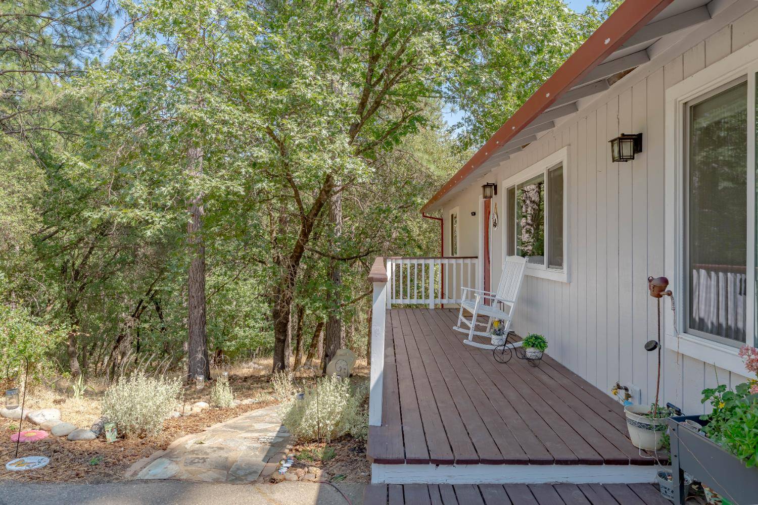 Placerville, CA 95667,3980 Donner TRL