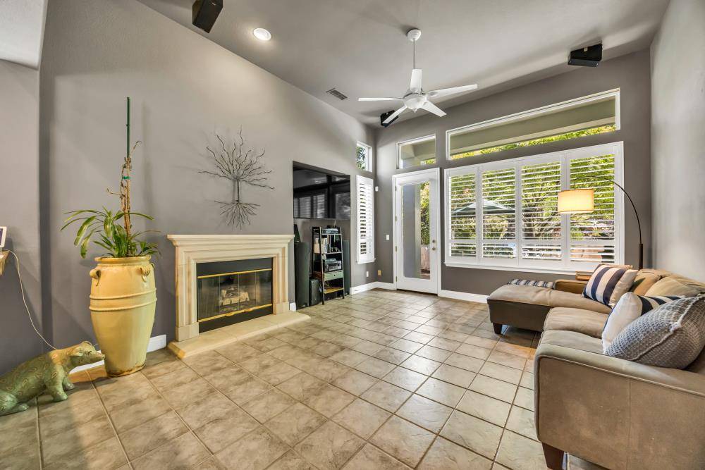 Folsom, CA 95630,1510 Freswick DR