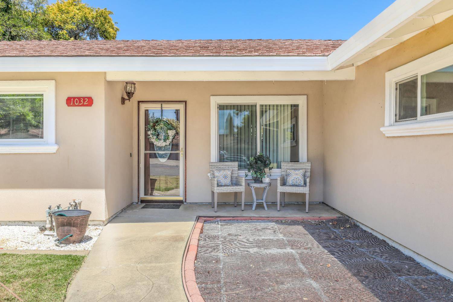 Sacramento, CA 95831,1032 Silver Lake DR