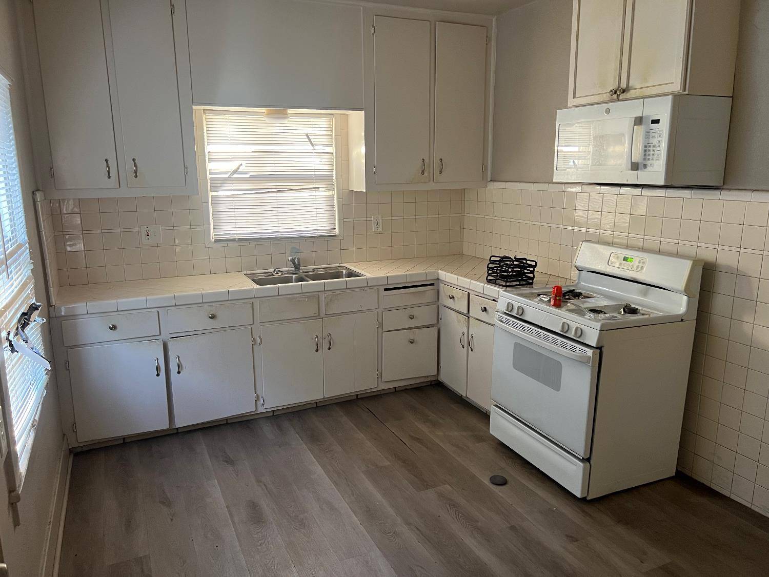 Stockton, CA 95205,1426 E Oak ST