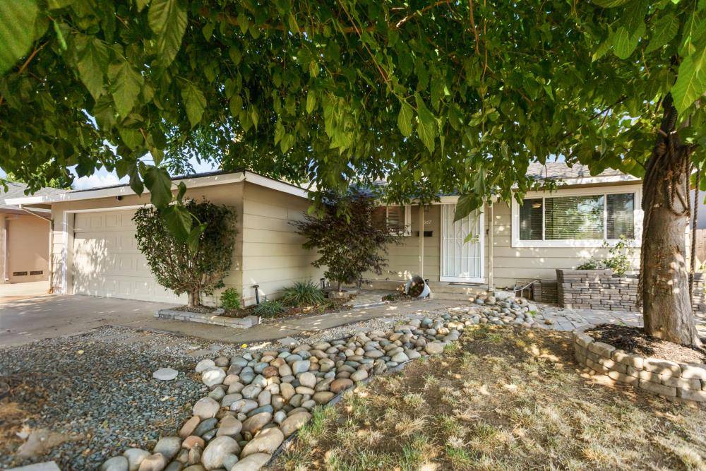Sacramento, CA 95822,7567 Skelton WAY