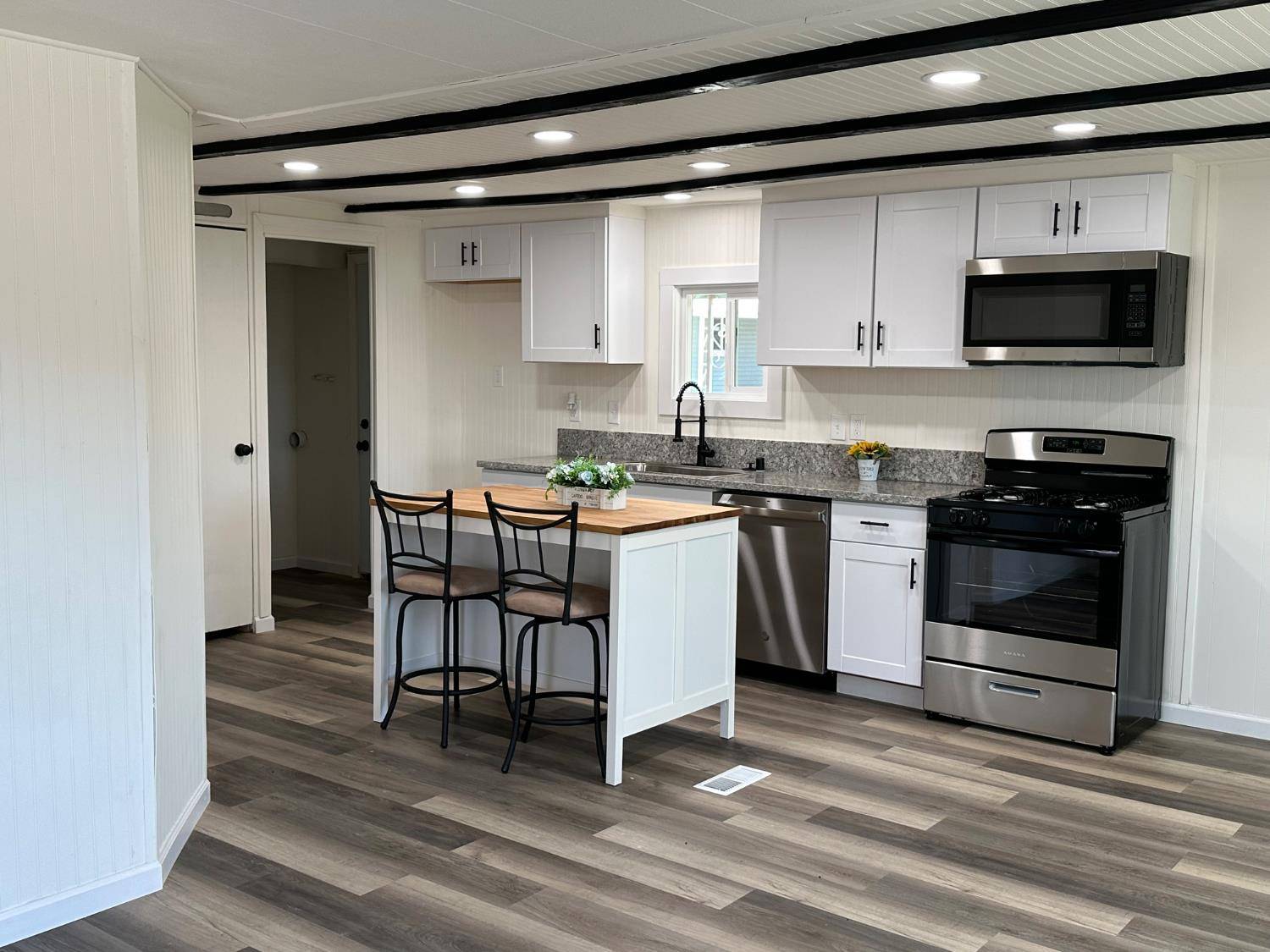 Lockeford, CA 95237,18450 N Hwy 88 #60