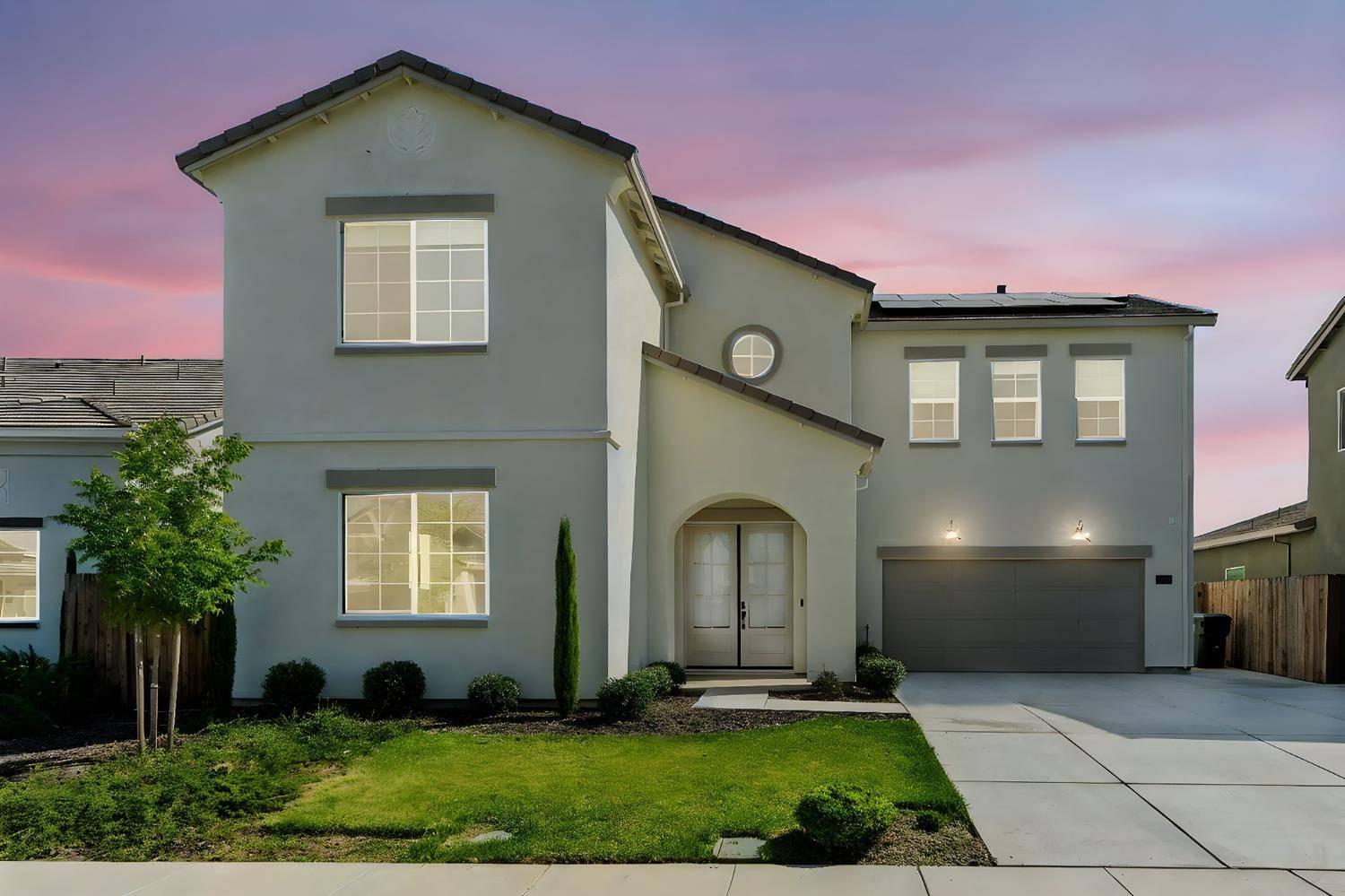 Manteca, CA 95337,2328 Paramount LN