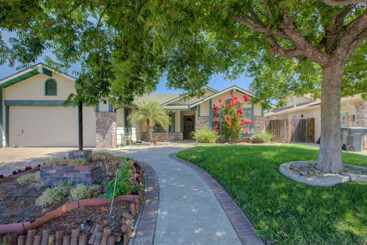 Turlock, CA 95382,1873 Ethan Allen CT