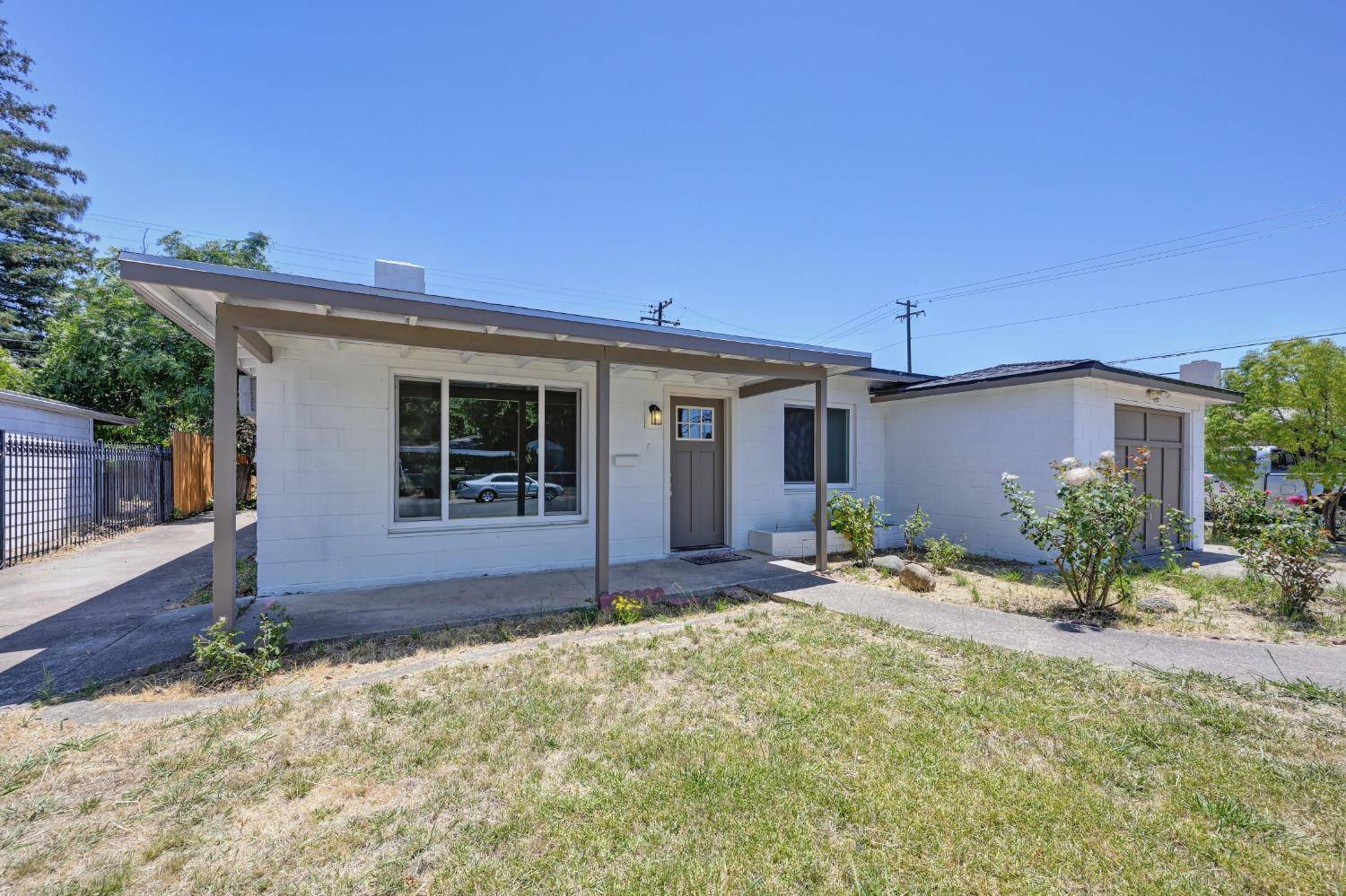 Sacramento, CA 95820,5503 Cabrillo WAY