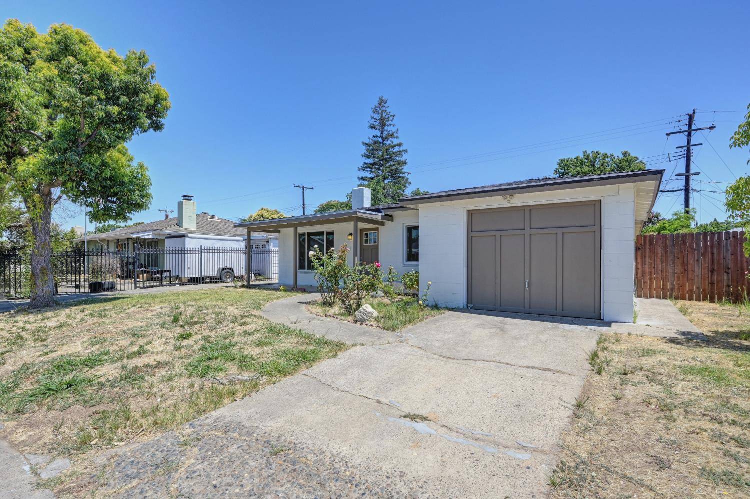 Sacramento, CA 95820,5503 Cabrillo WAY