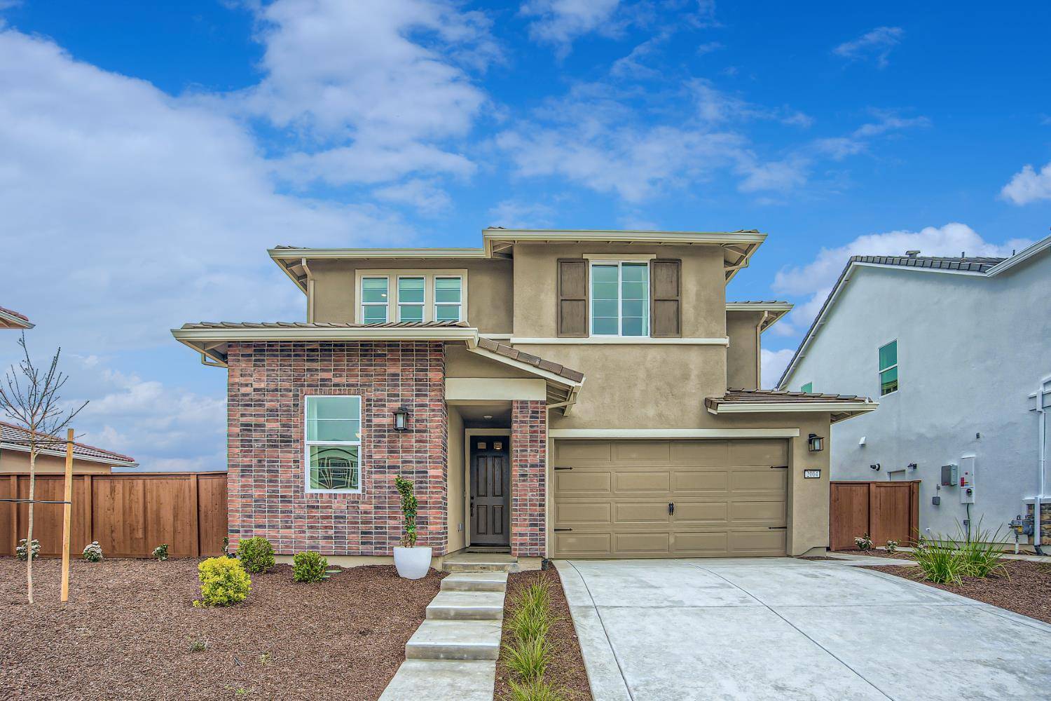 Woodland, CA 95776,2004 Baker PL