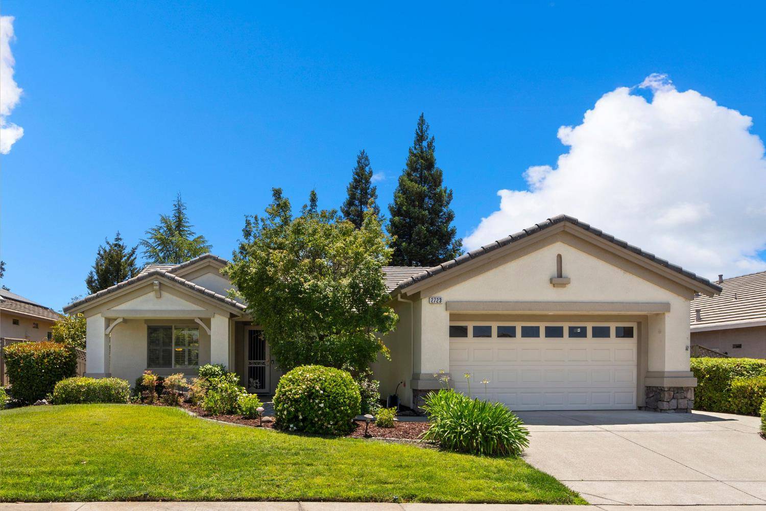 Lincoln, CA 95648,2723 Woodacre LN