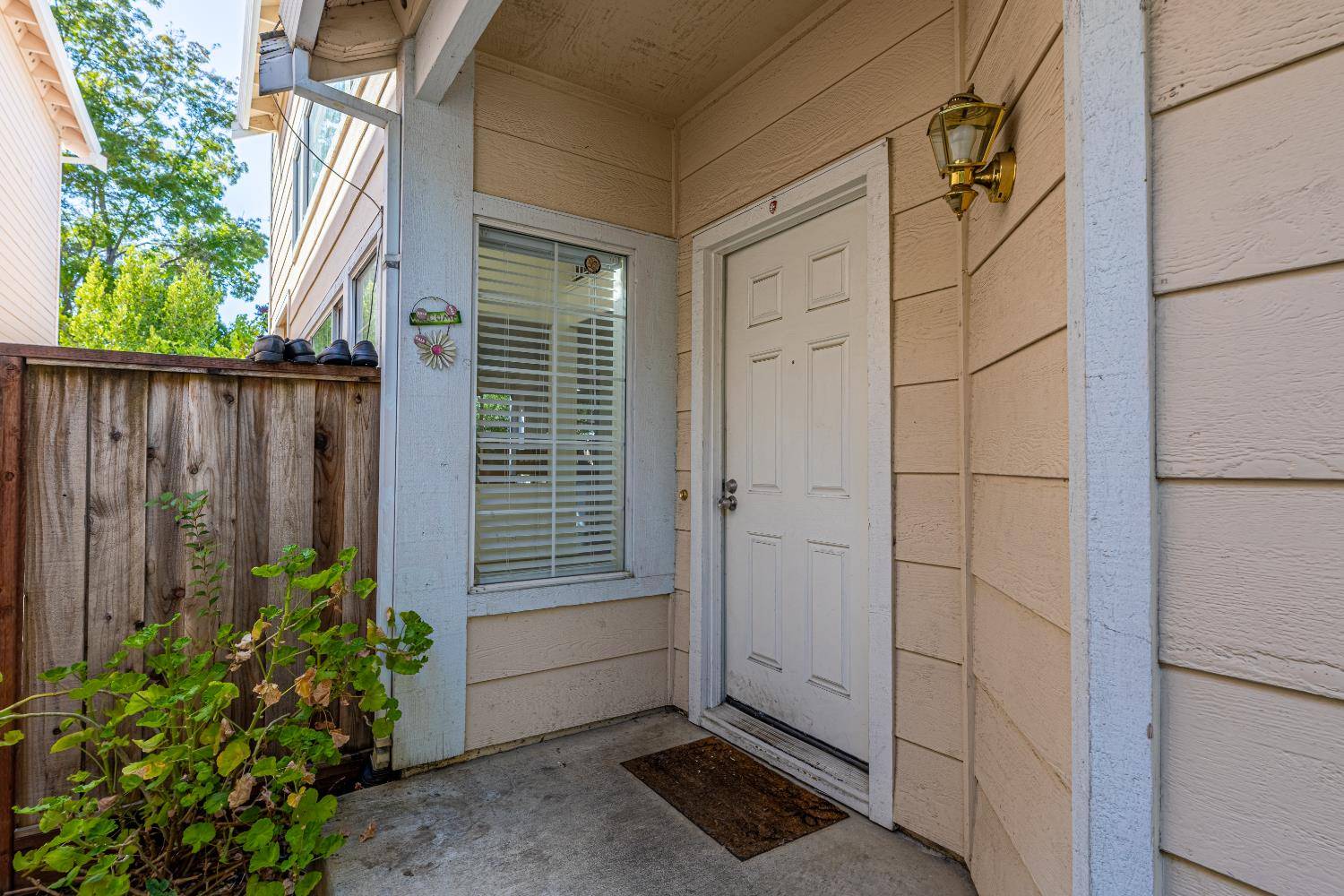 Newark, CA 94560,39965 Potrero DR