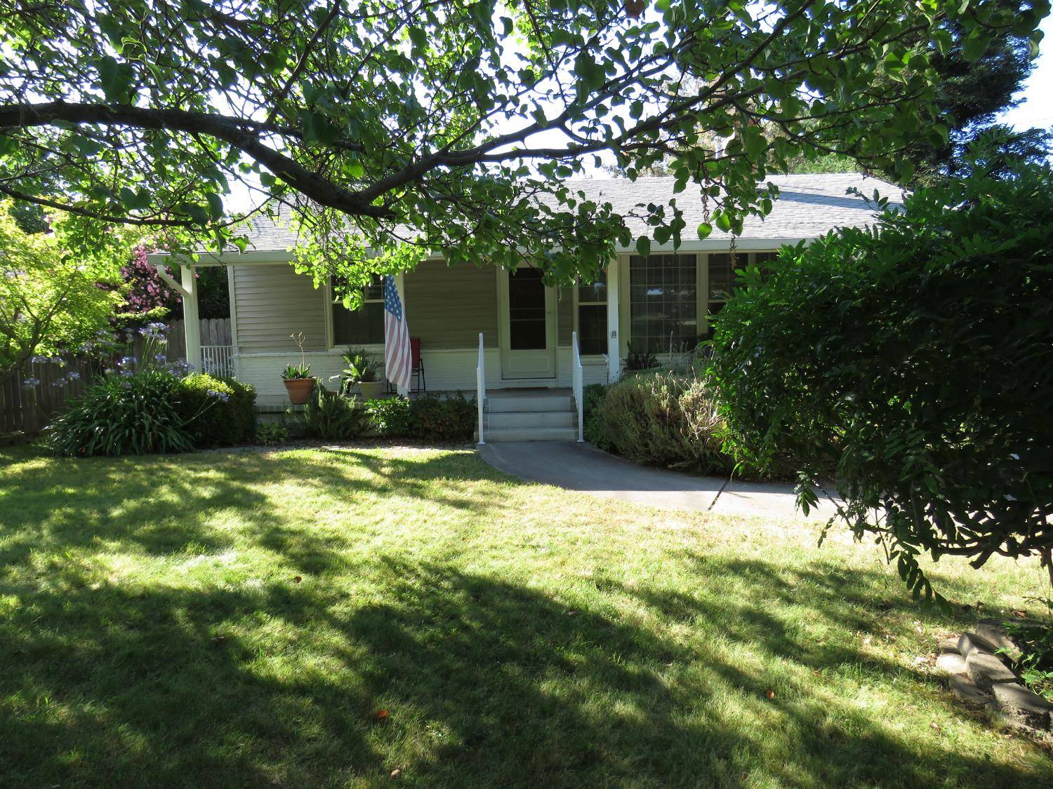 Sacramento, CA 95821,2585 Butano DR