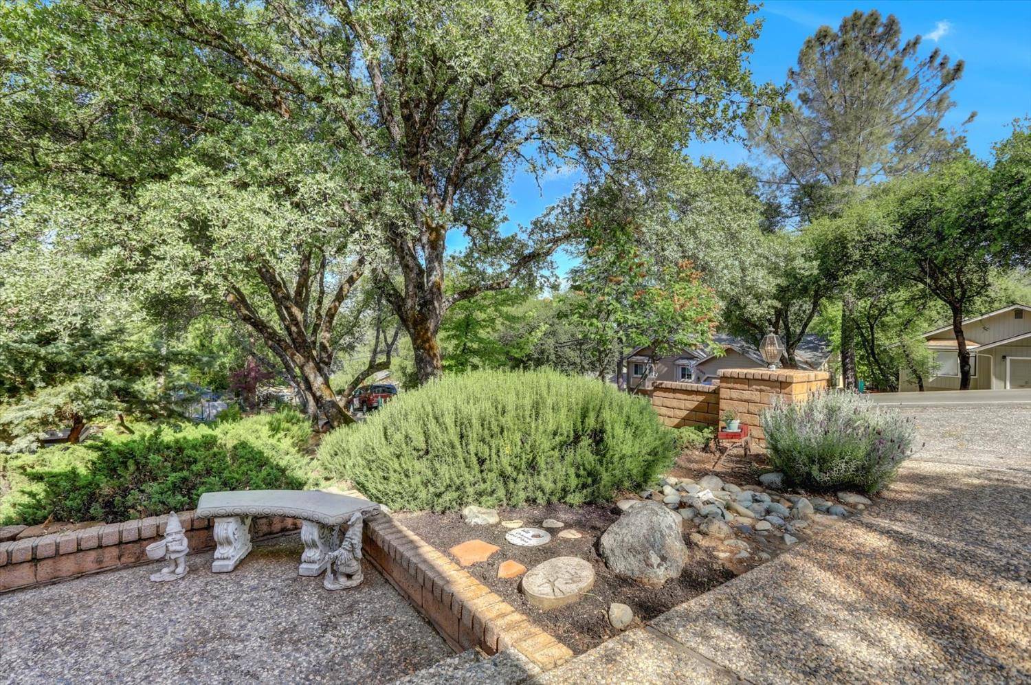 Penn Valley, CA 95946,17789 Jayhawk DR