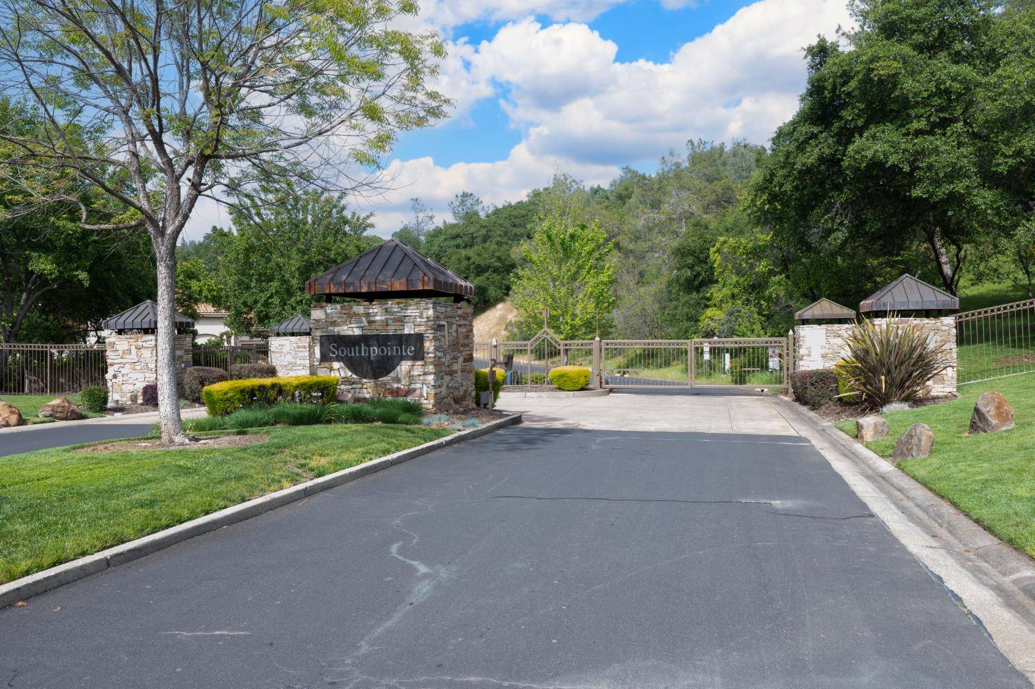 El Dorado Hills, CA 95762,1128 La Sierra DR