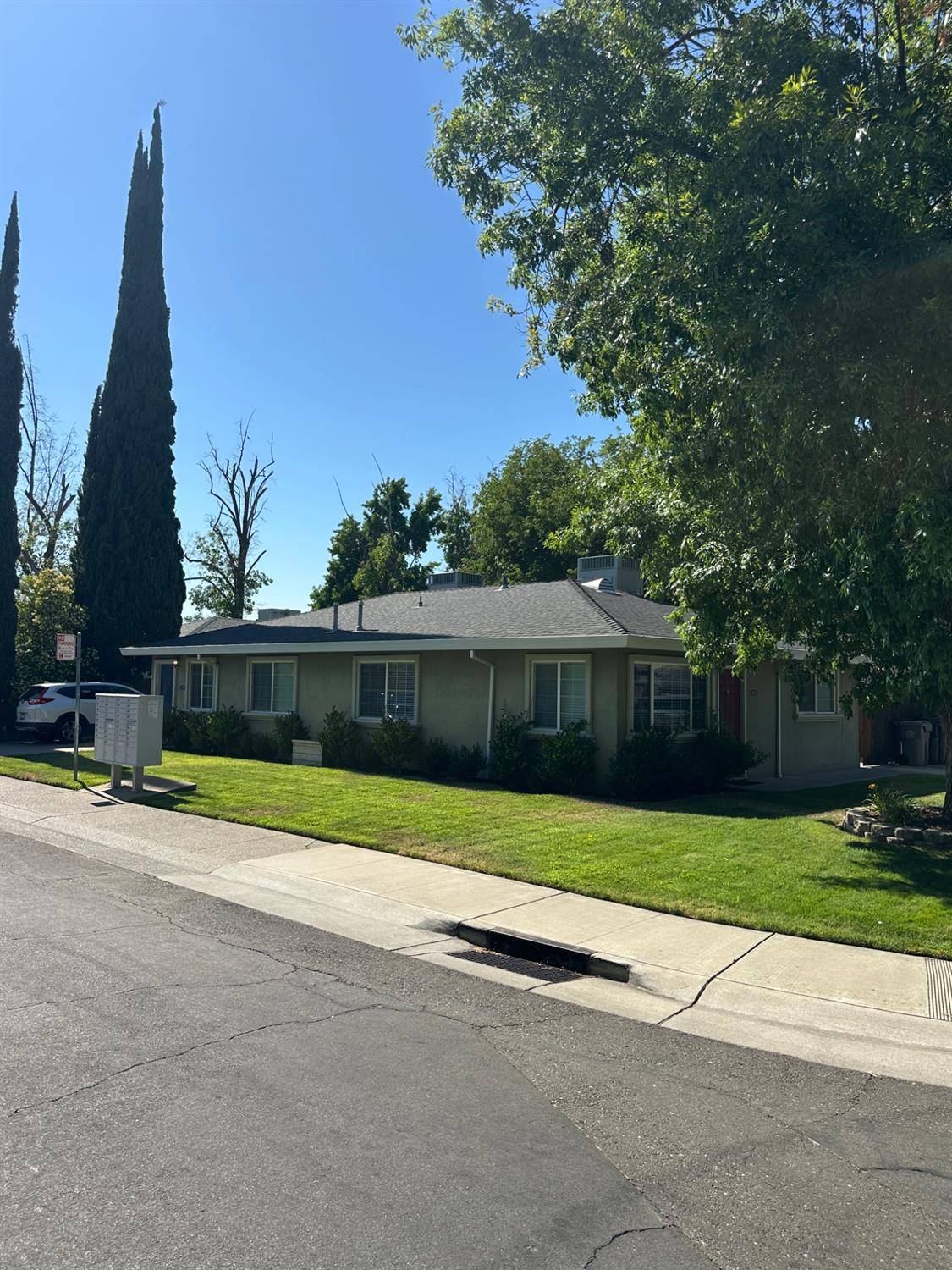 Sacramento, CA 95822,2091 16th AVE