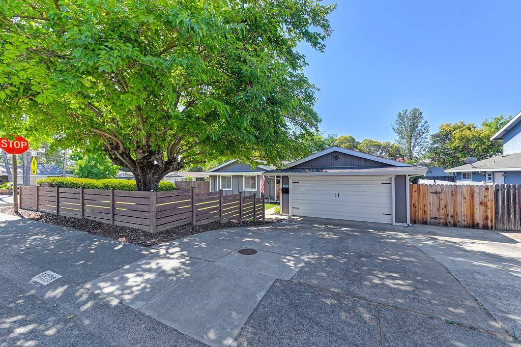 Fair Oaks, CA 95628,6828 Will Rogers DR