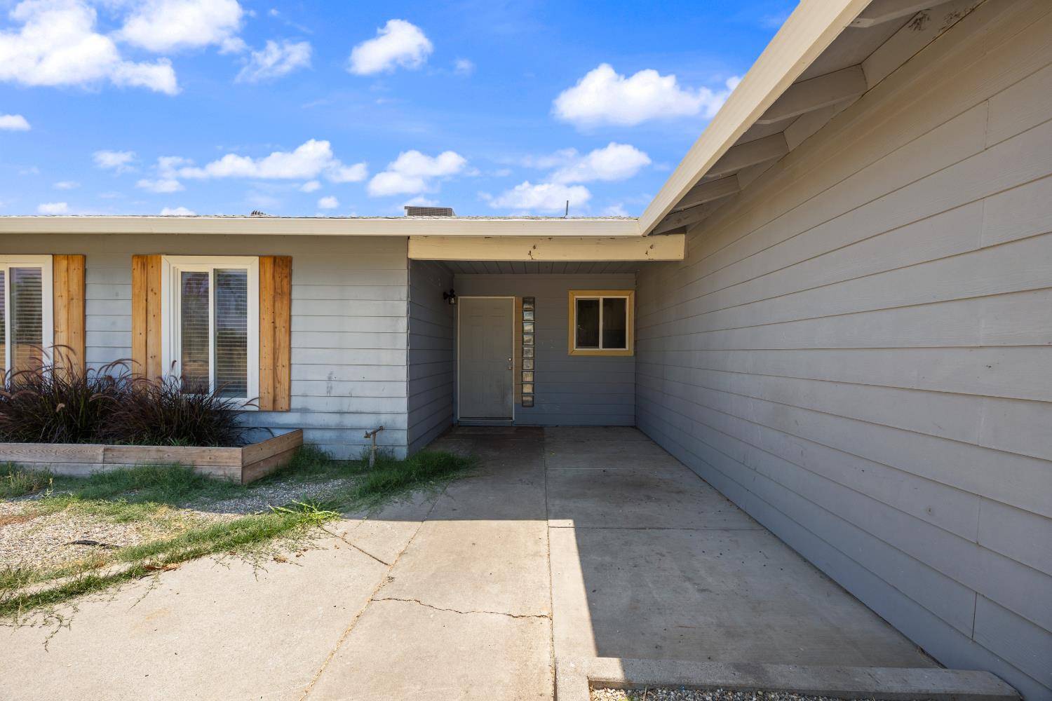 Elverta, CA 95626,7608 Milldale Cir