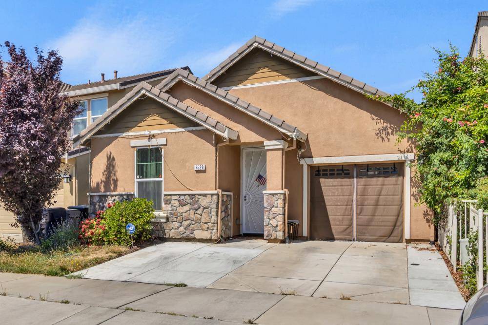 Sacramento, CA 95822,7528 Georgica WAY