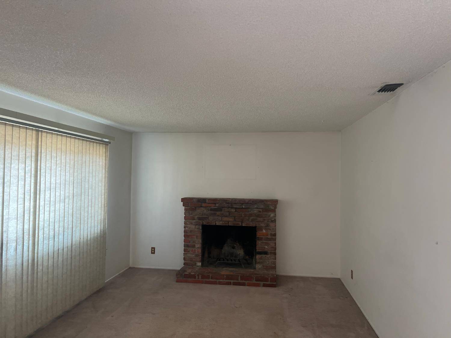 Orangevale, CA 95662,8906 Aksarben DR