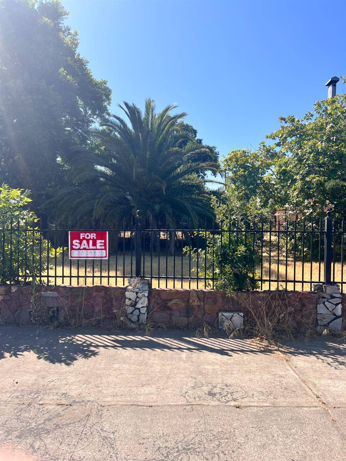 Sacramento, CA 95815,2837 Del Paso BLVD