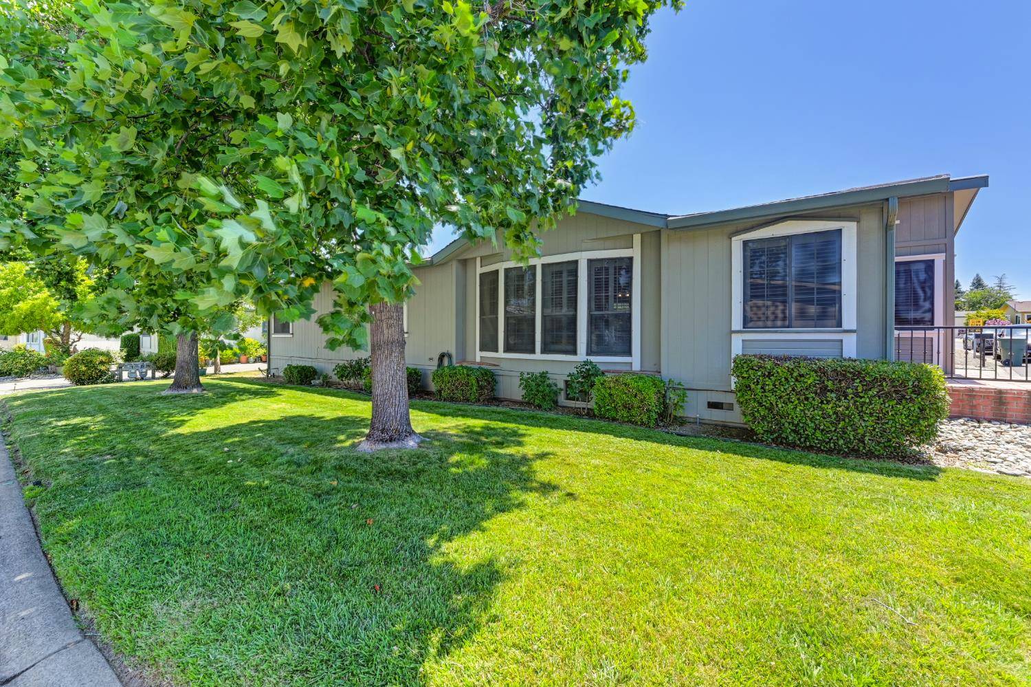 Roseville, CA 95678,227 Lafayette DR #227