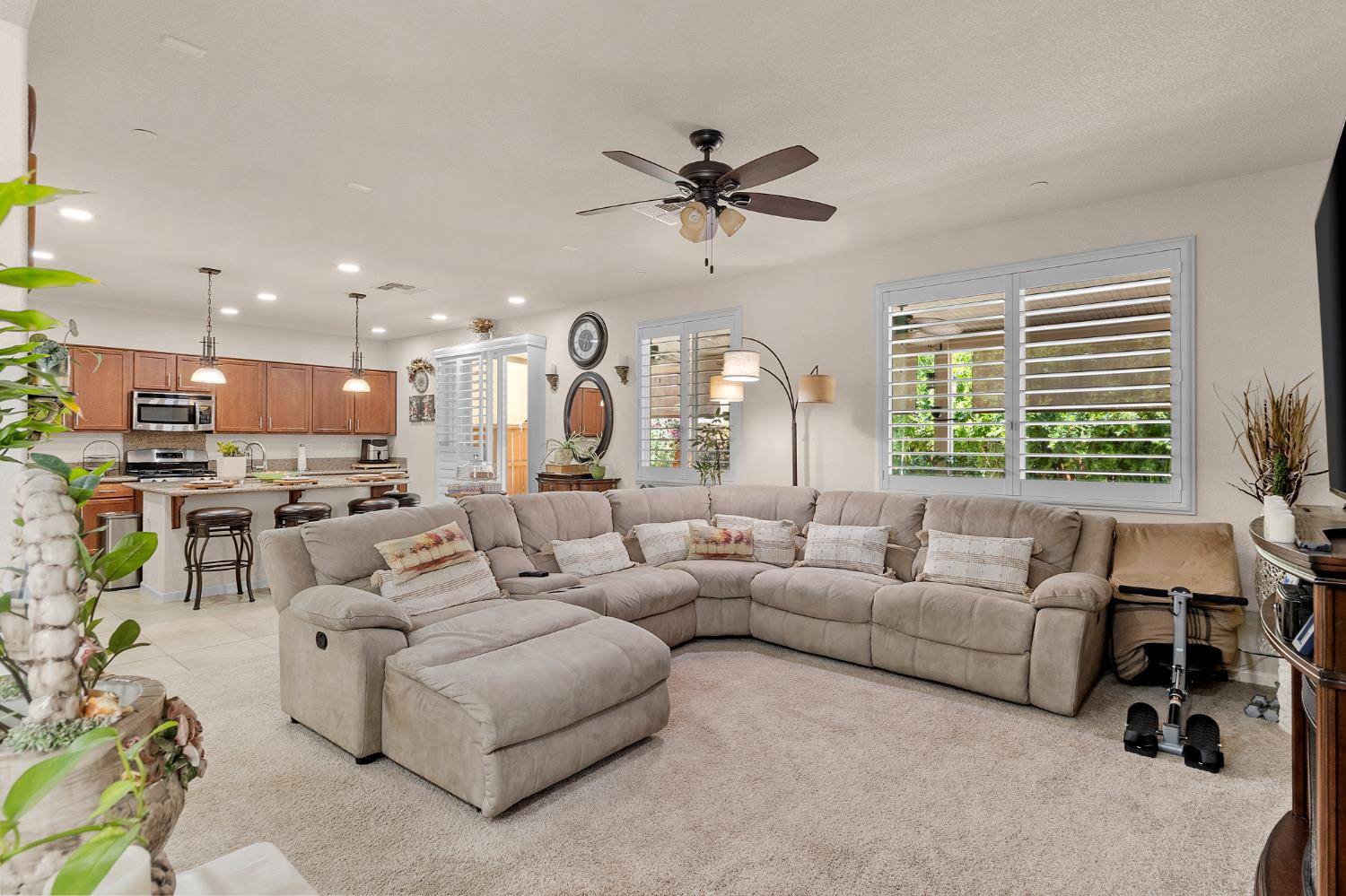 Elk Grove, CA 95757,8125 Genex WAY