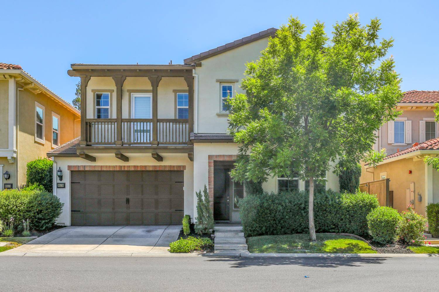 El Dorado Hills, CA 95762,8519 Emilia DR