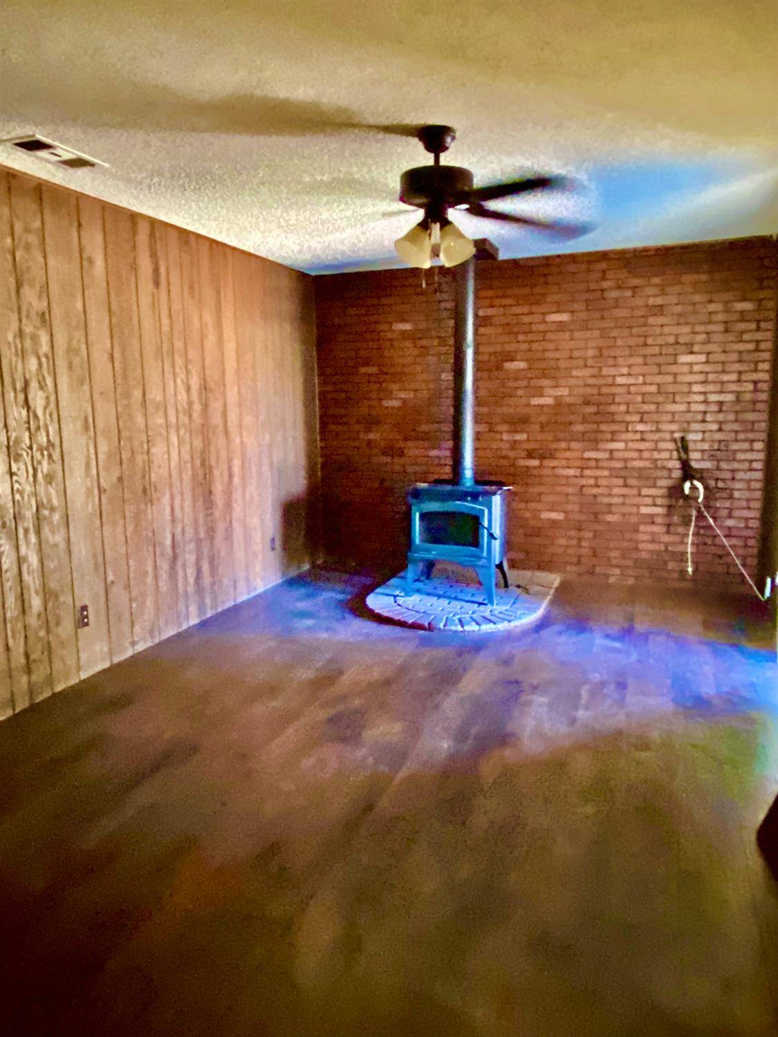 Merced, CA 95341,300 Brimmer RD