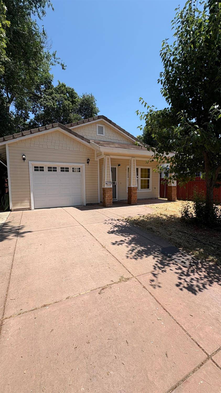 Sacramento, CA 95820,4019 39th ST