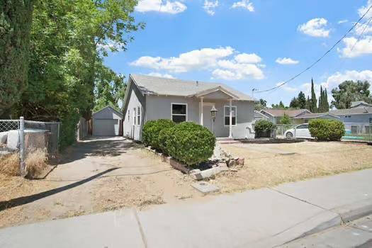 Turlock, CA 95380,223 Alaska ST