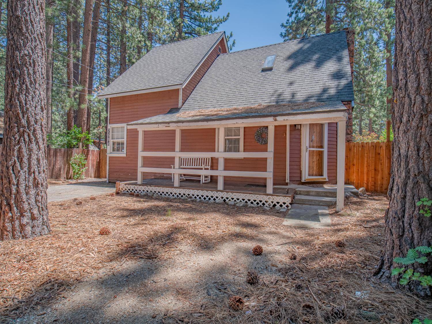 South Lake Tahoe, CA 96150,2684 Knox AVE
