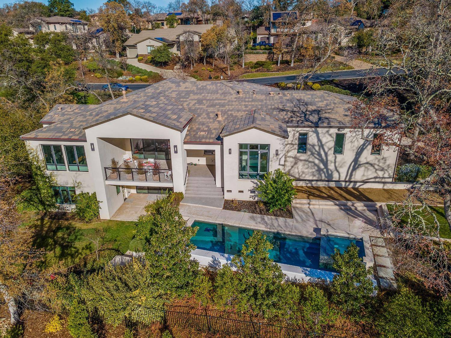 El Dorado Hills, CA 95762,4033 Raphael DR