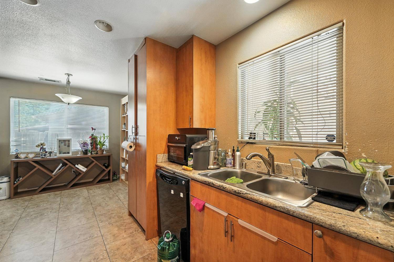 Modesto, CA 95350,1858 Waring WAY