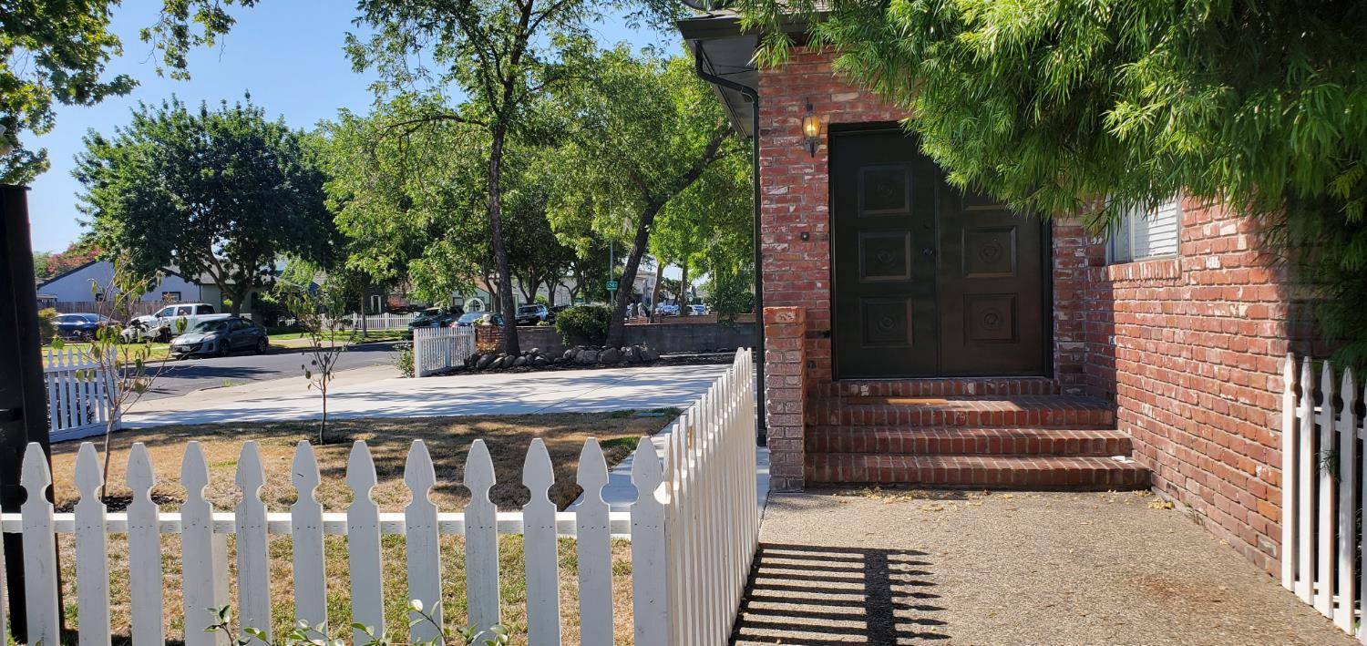 Manteca, CA 95336,143 N Lincoln AVE