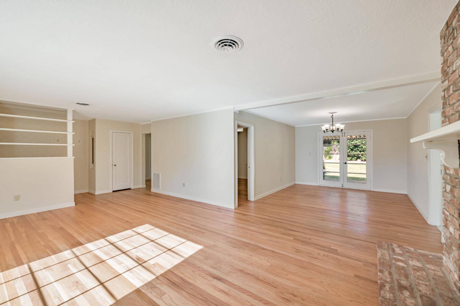 Roseville, CA 95678,318 King RD