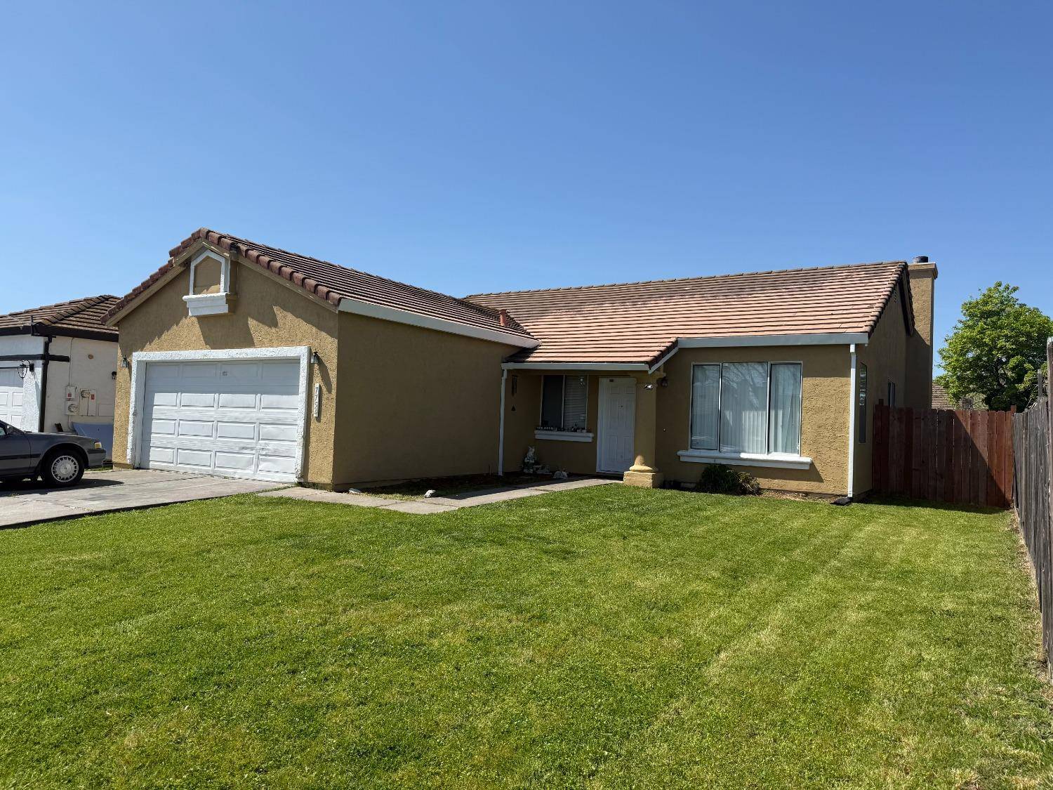 Sacramento, CA 95832,7754 18th ST