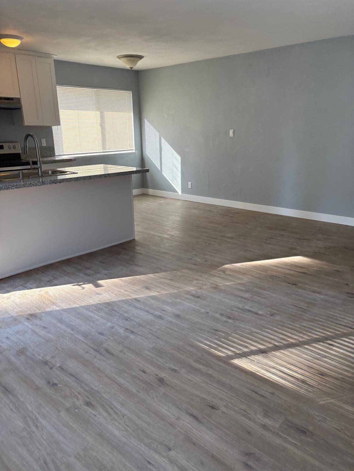 Sacramento, CA 95823,7416 Franklin BLVD #4
