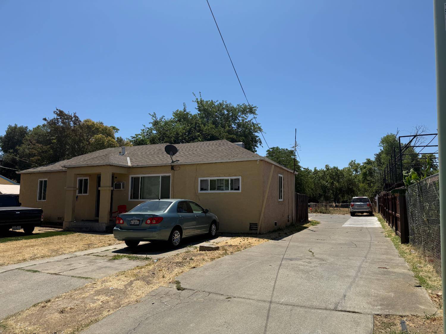 Sacramento, CA 95820,2660 19th AVE