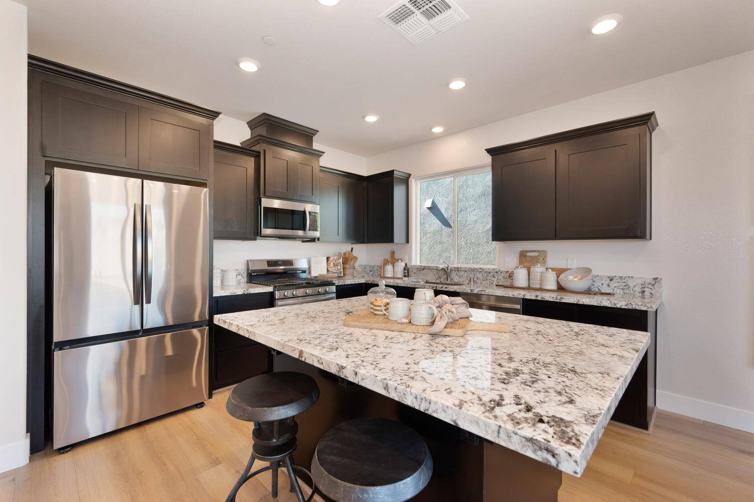 Rocklin, CA 95765,1464 Westwind WAY