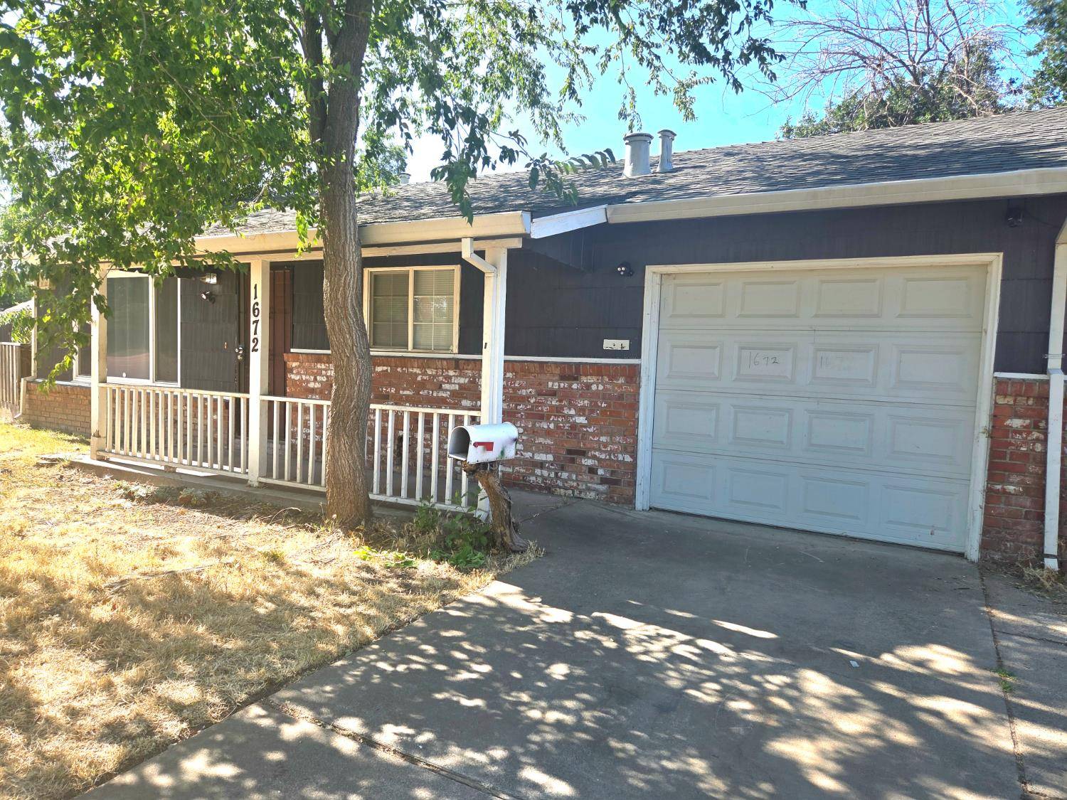 Sacramento, CA 95838,1672 Rosalind ST