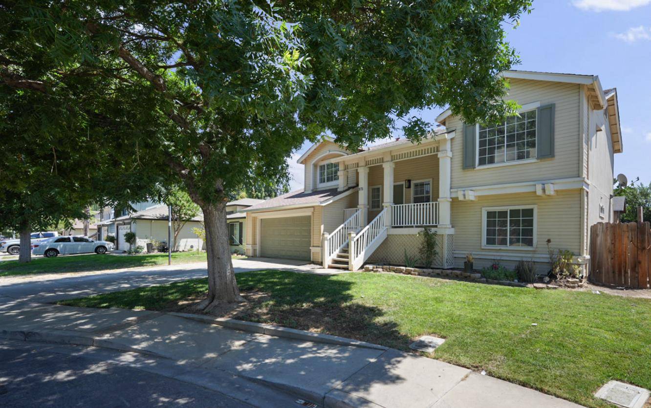 Patterson, CA 95363,572 Moray WAY