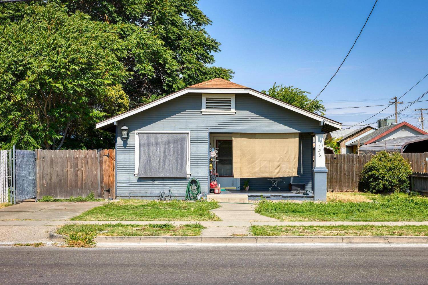 Ripon, CA 95366,136 N Acacia