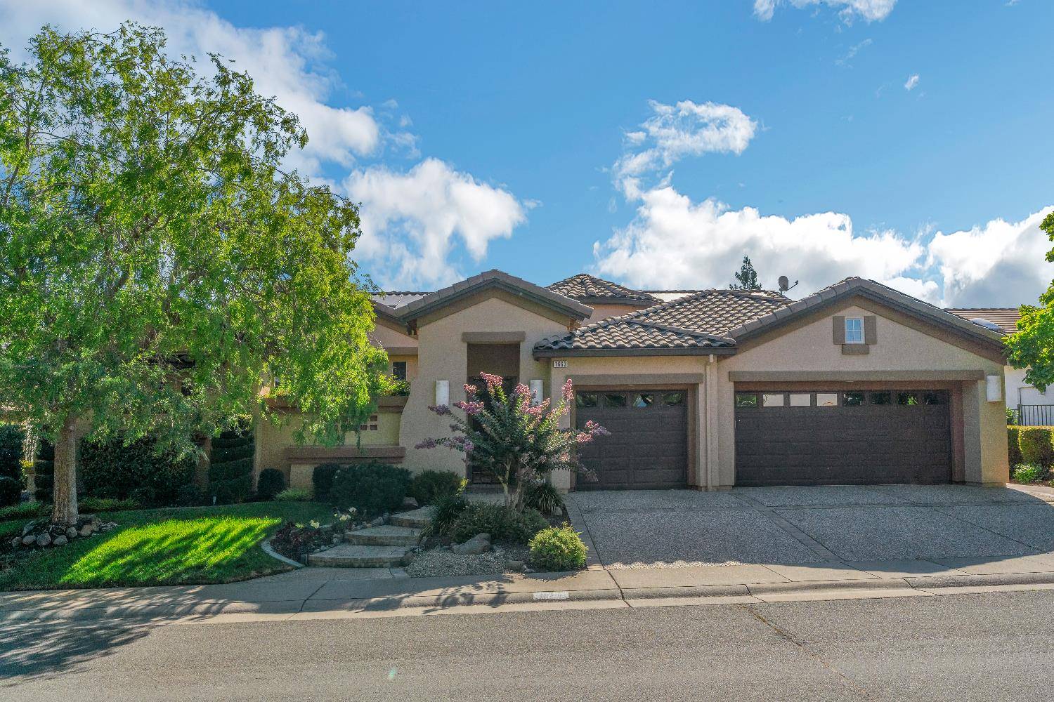 Lincoln, CA 95648,1663 Barn Valley LN