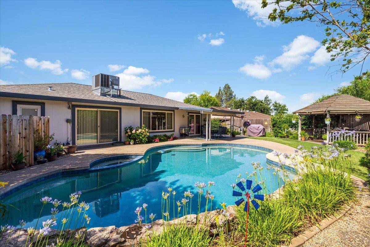 Carmichael, CA 95608,5731 Haskell AVE